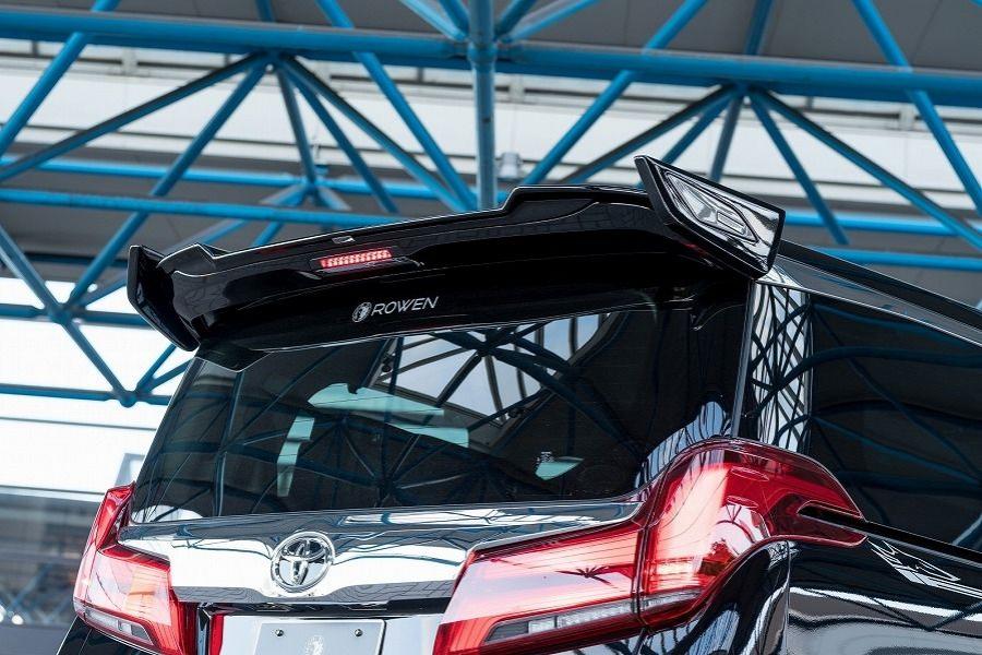 Детали экстерьера Toyota Alphard by Rowen 2018 года  (фото 8 из 12)